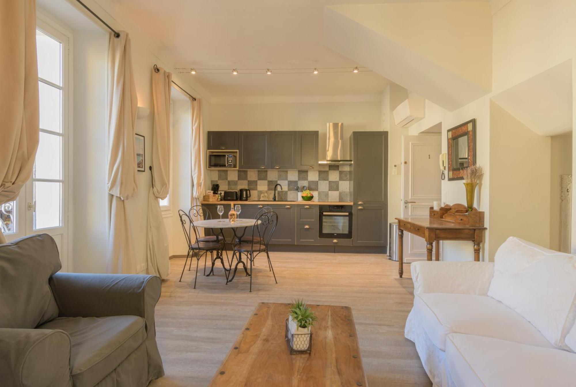 Valbonne Maison Coeur De Village Екстериор снимка